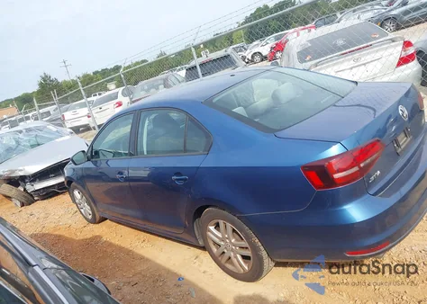 2018 Volkswagen Jetta 1.4T S z USA, uszkodzony, nr VIN 3VW2B7AJ1JM242553